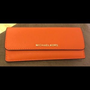 Michael kors orange wallet